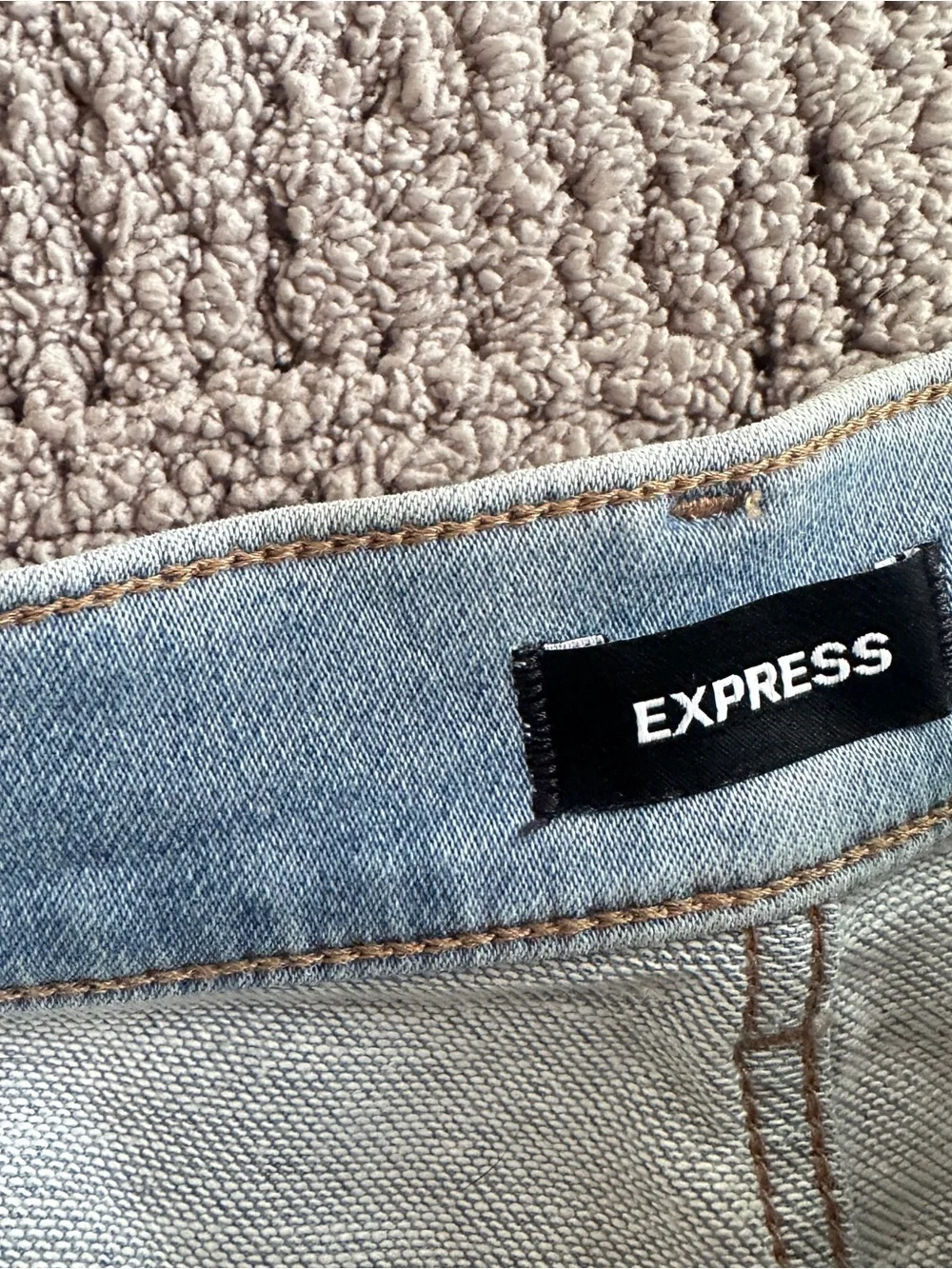 Express Light Wash MOM SHORTS 4 Denim Cutoff Shorts with Frayed Hem